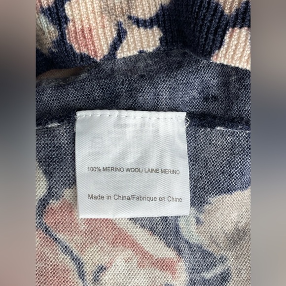 Tory Burch Floral 100% Merino Wool Sweater/Blouse In Navy Blue Size S - Picture 7 of 10